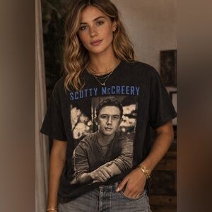 Scotty McCreery concert tee